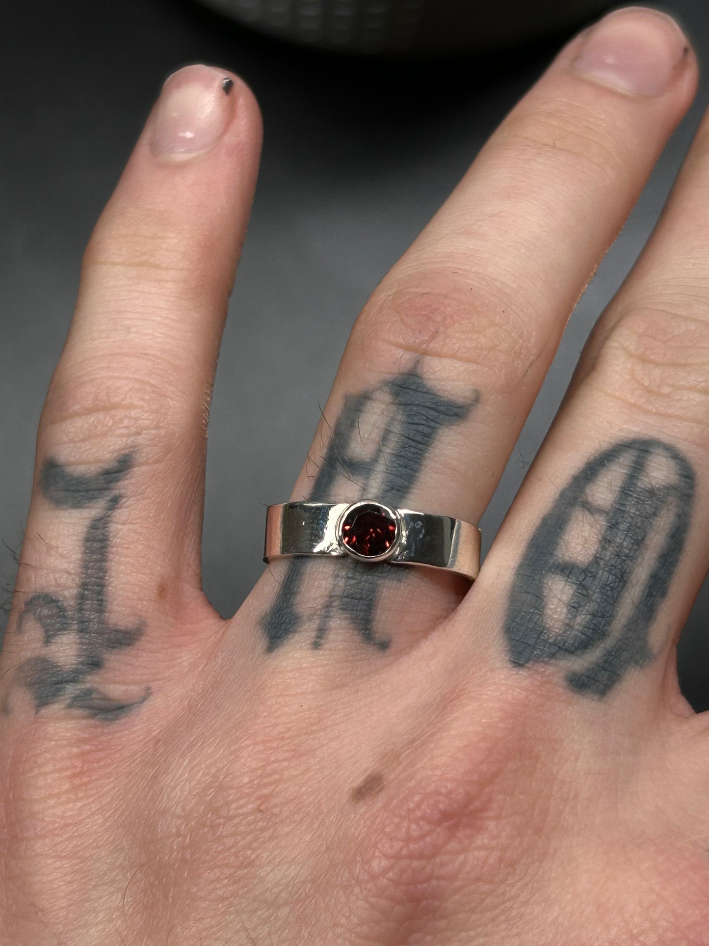 MON BEAU - Sterling Silver & Mozambique Garnet - Size: 8