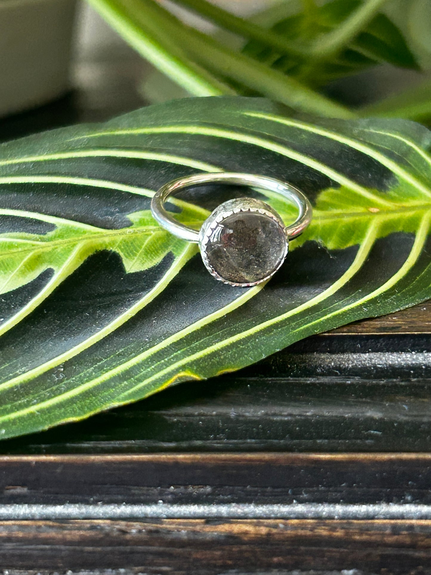 ROUND MEMORIAL RING