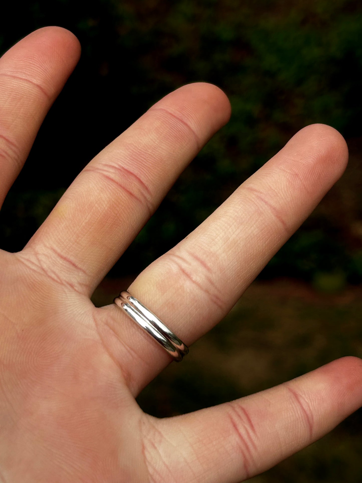 ROUND MEMORIAL RING