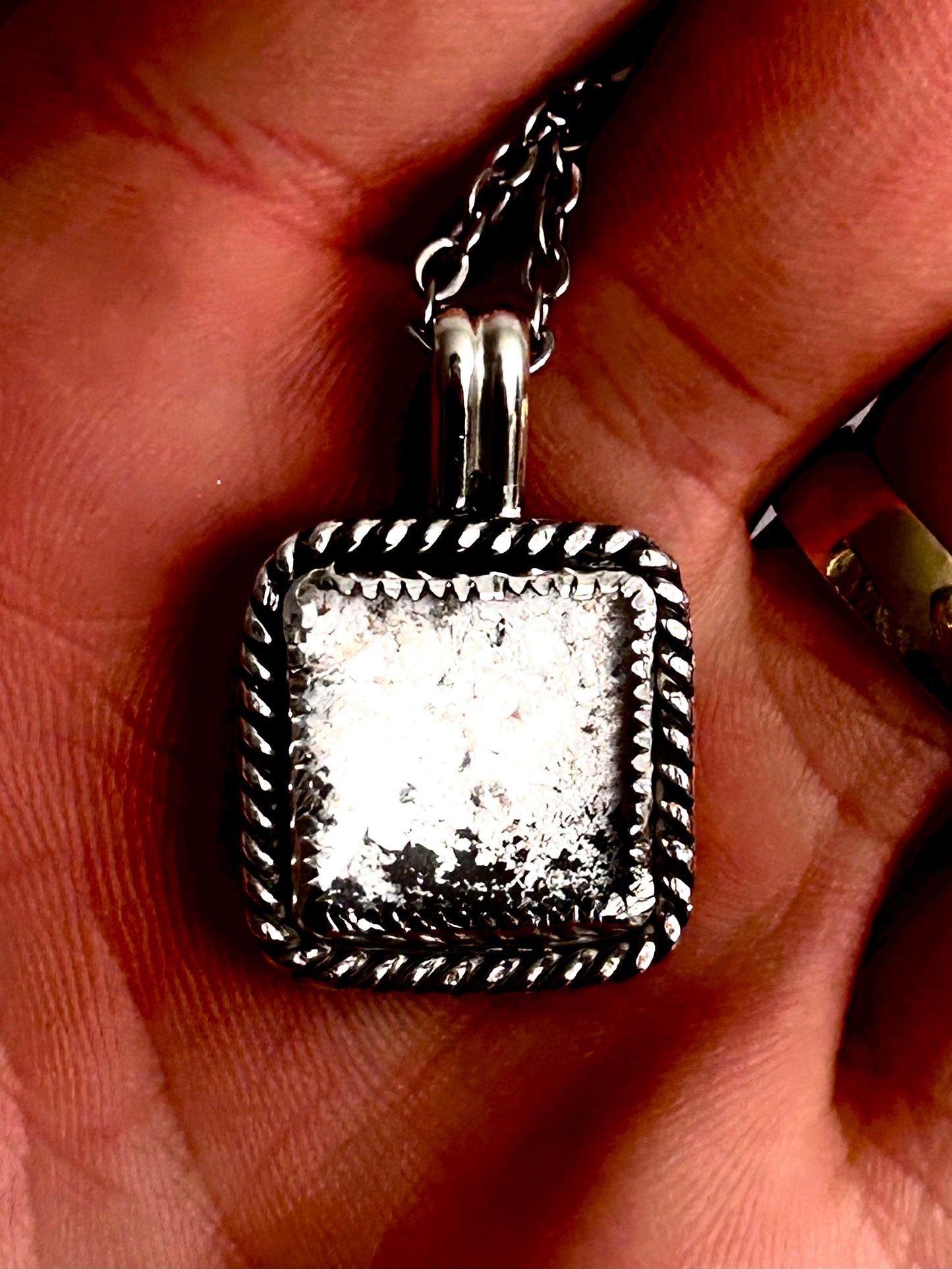 SQUARE MEMORIAL PENDANT