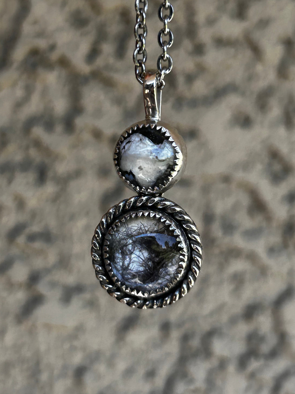 DOUBLE ROUND MEMORIAL PENDANT