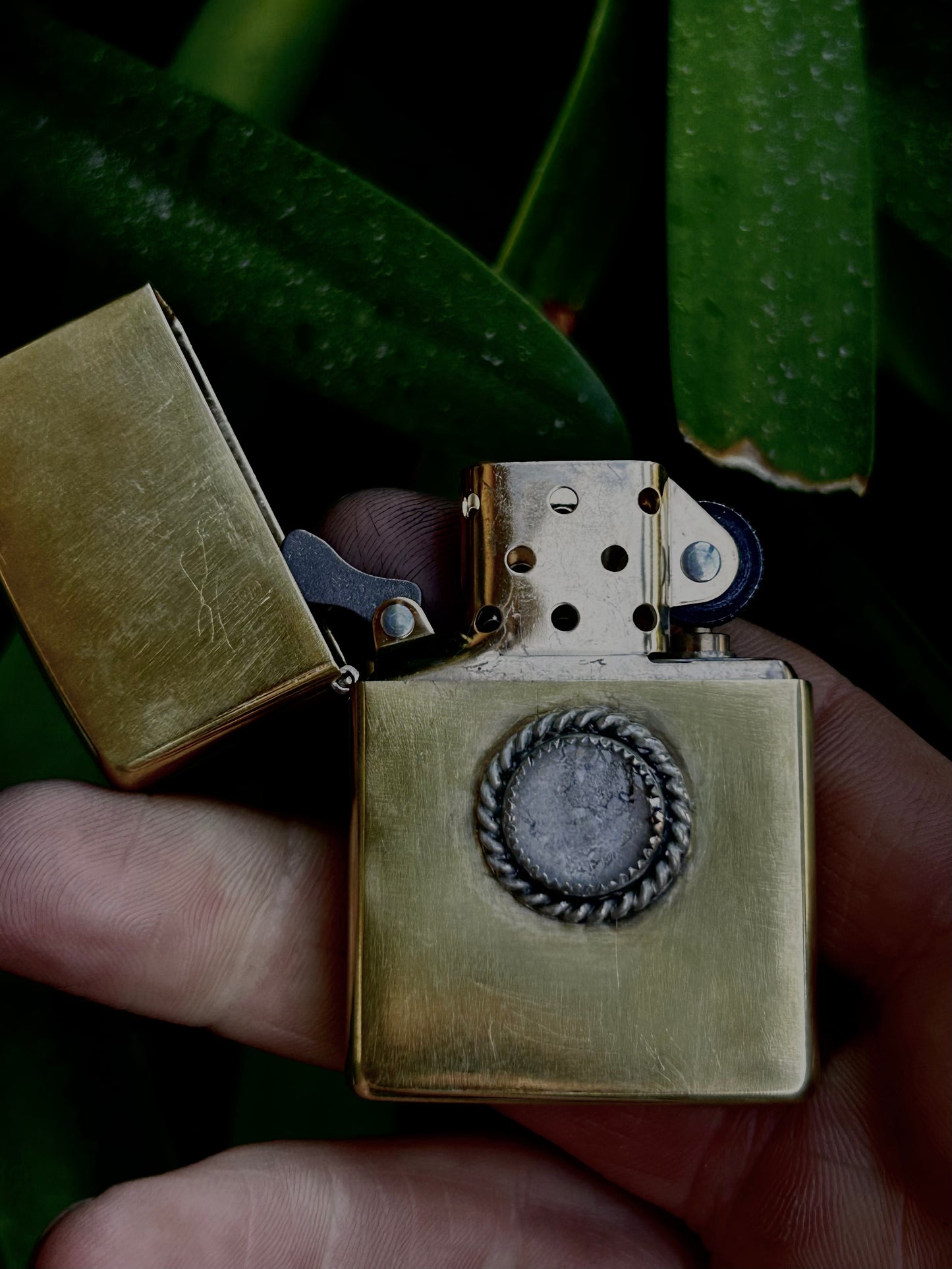 SOLID BRASS MEMORIAL ZIPPO LIGHTER